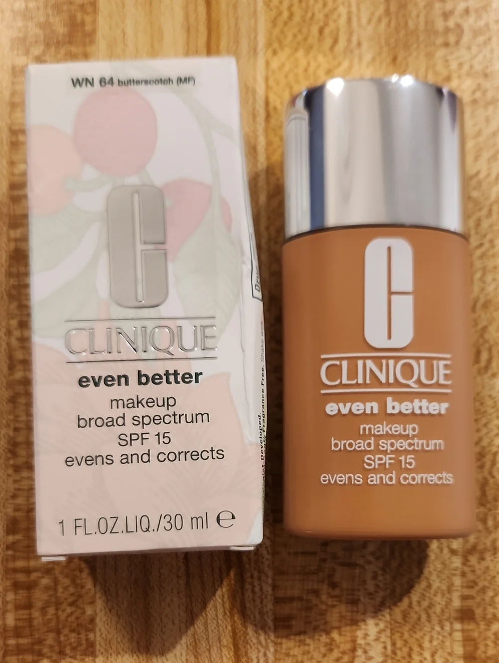 NIB Clinique Even Better Makeup SPF 15 - Butterscotch Tan